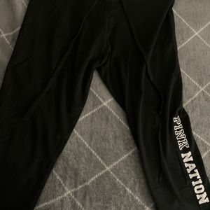 Victoria’s Secret Pink Capri pants